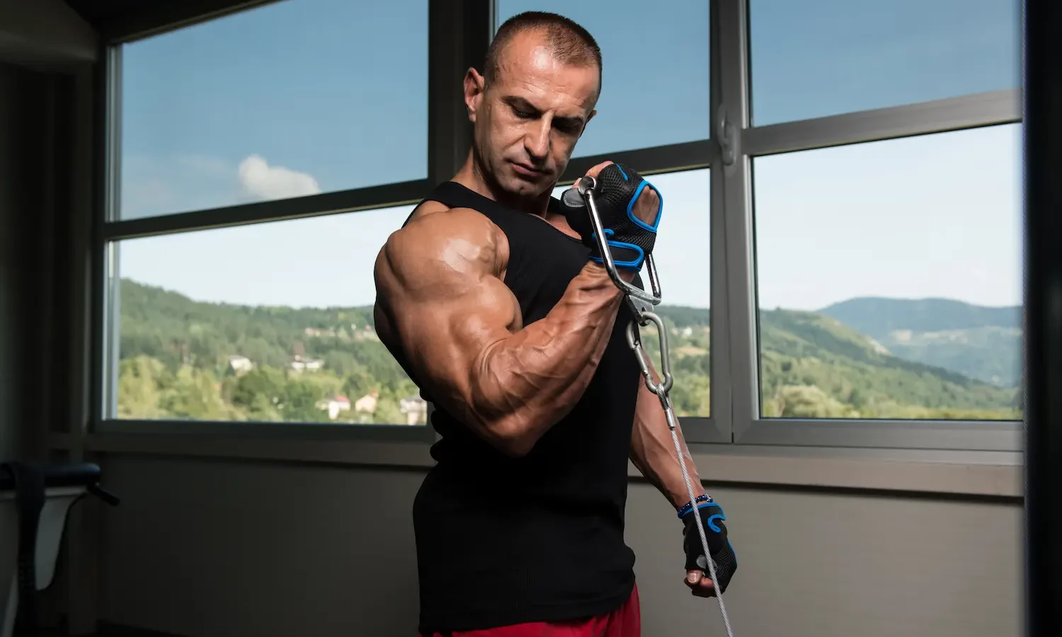 Cable Hammer Curl: How to Do It, Muscles Worked & Common Mistakes