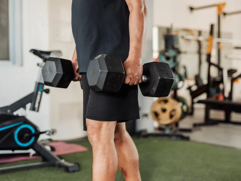 Suitcase Carry: How to Do It, Muscles Worked & Common Mistakes