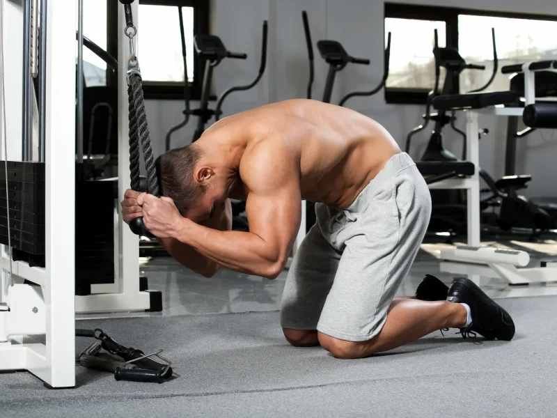Cable Crunch: How to Do It, Muscles Worked & Common Mistakes