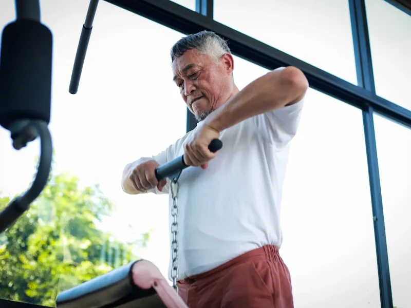 Cable Upright Row: How to Do It, Muscles Worked & Common Mistakes