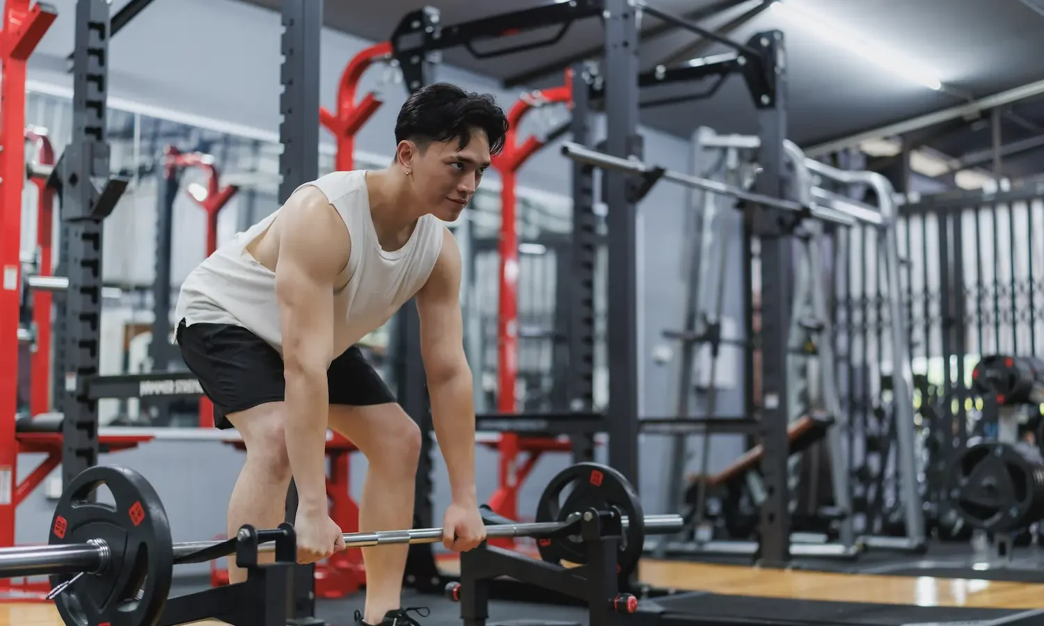 Deficit Deadlift: How to Do It, Muscles Worked & Common Mistakes