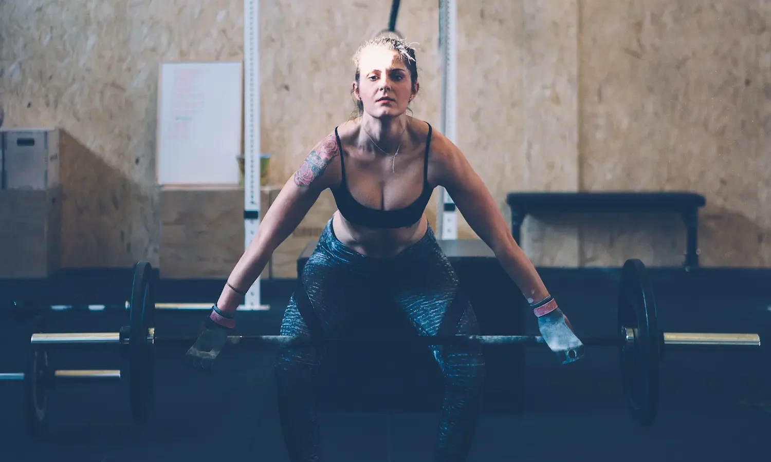 Hang Snatch: How to Do It, Muscles Worked & Common Mistakes