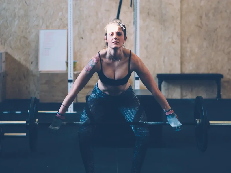 Hang Snatch: How to Do It, Muscles Worked & Common Mistakes