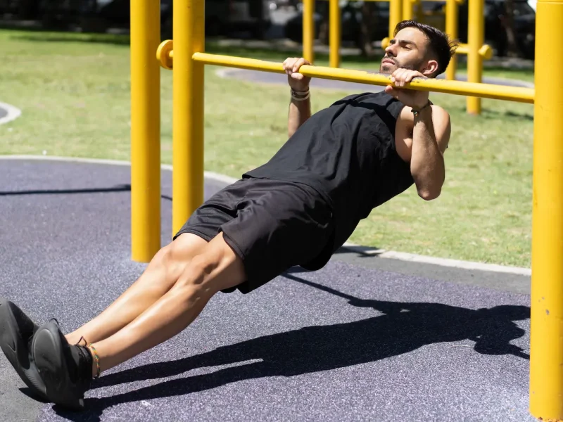 Inverted Row: How to Do It, Muscles Worked & Common Mistakes
