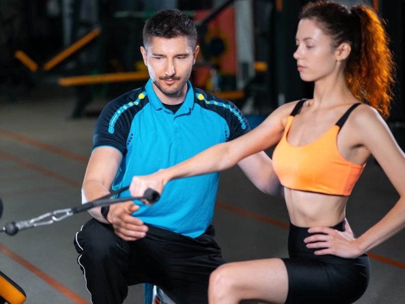 One-Arm Cable Row: How to Do It, Muscles Worked & Common Mistakes