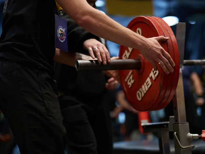 Pin Bench Press: How to Do It, Muscles Worked & Common Mistakes