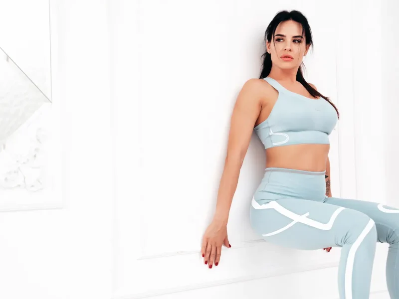 Wall Sit: How to Do It, Muscles Worked & Common Mistakes
