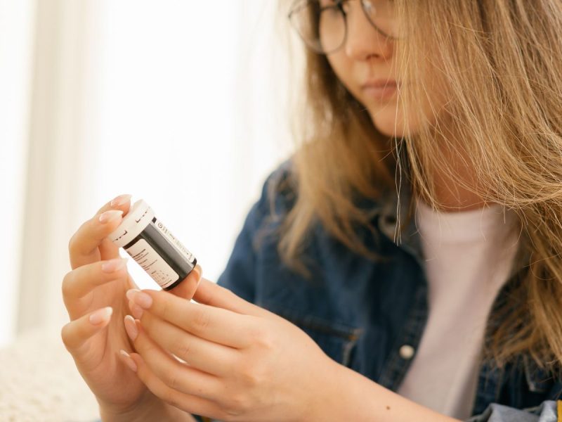 How to Read a CBD Gummy Label in the UK: CBD Amounts, THC Warnings, COAs and Safety Checks